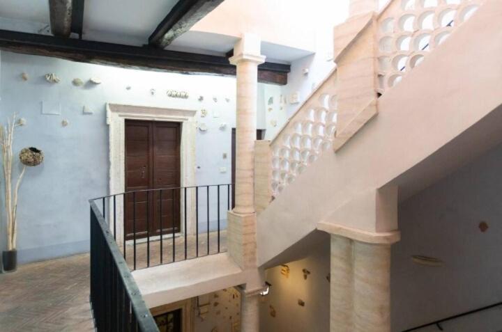 Heritage- Pantheon- Up To 6 Guests Appartement *